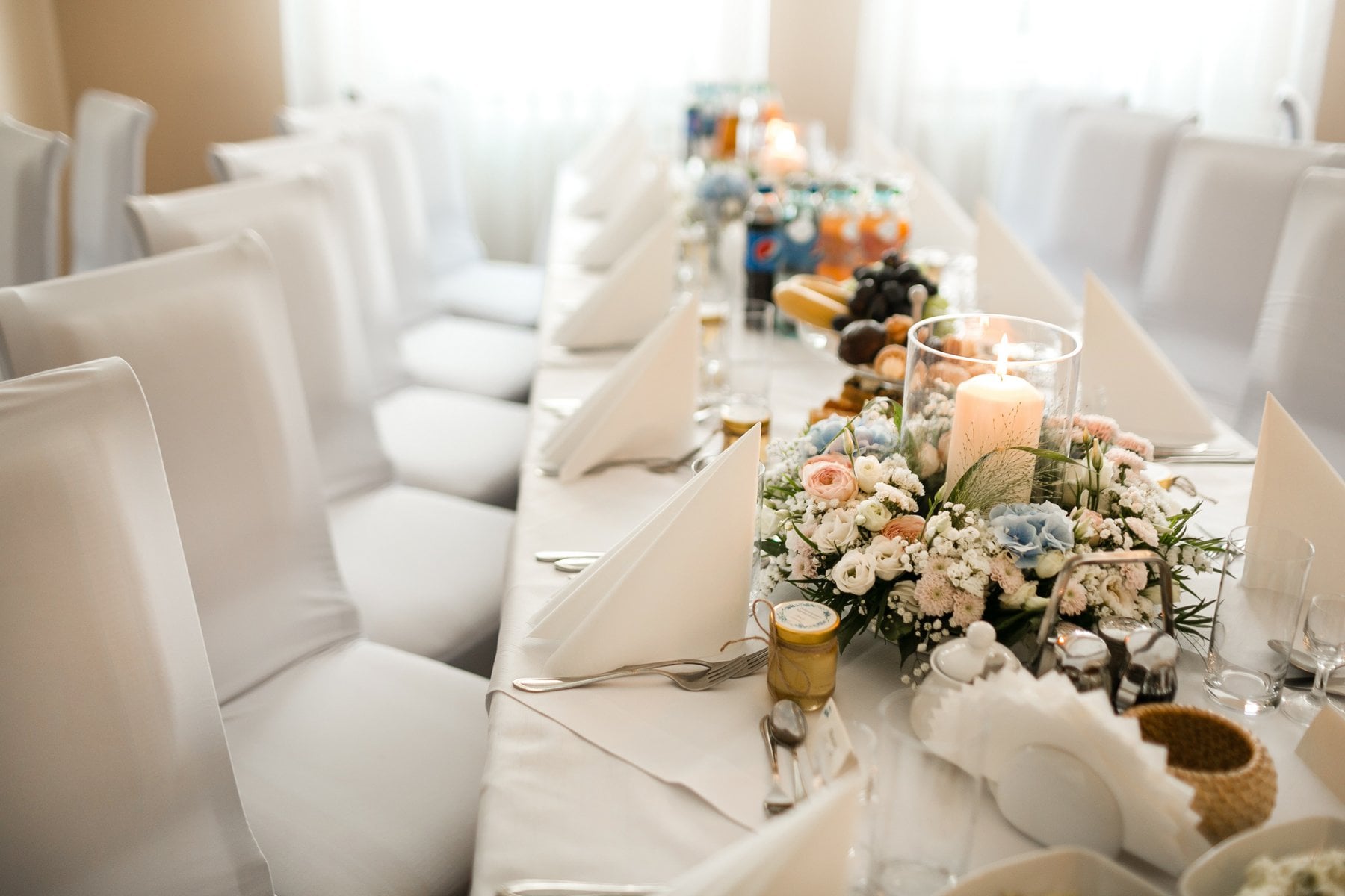 Mini miodki stół szeroka perspektywa